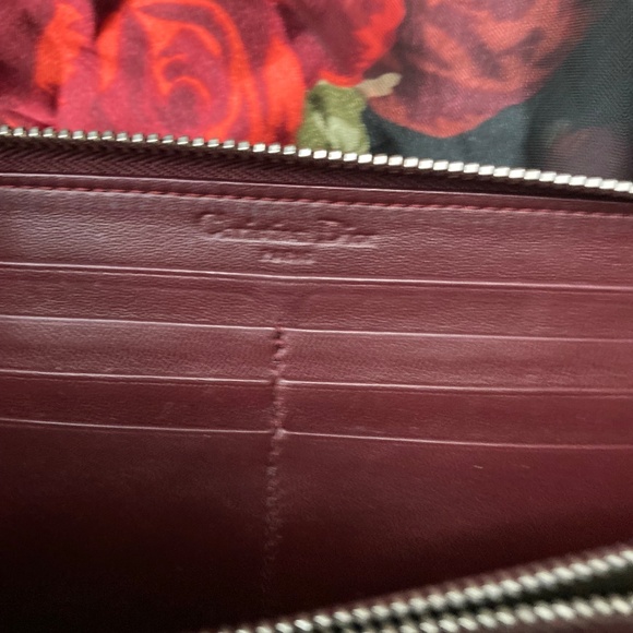 EUC Christian Dior Bordeaux long zip trotter wallet &book💕 - Picture 9 of 11
